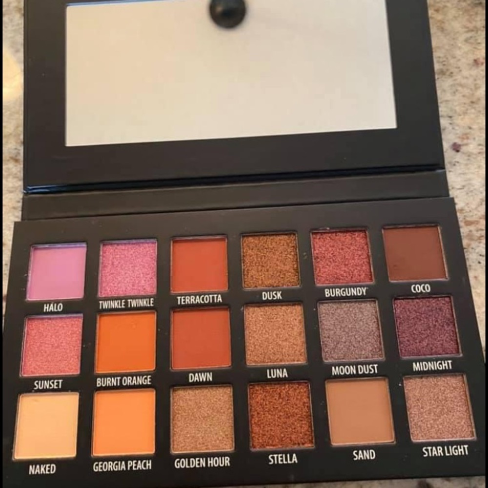 Kab day+night eyeshadow pallet